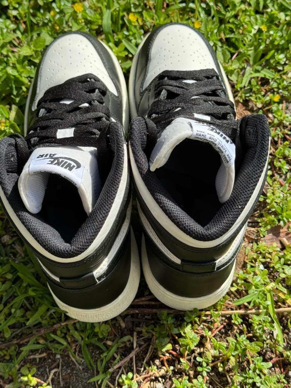 Nike Air Jordan 1 Retro High OG "Black White" GS - Picture 9 of 15
